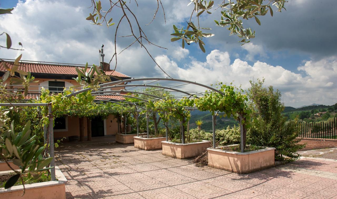 Lisandro Wine Resort Apartments Caserta Castel Campagnano Екстериор снимка