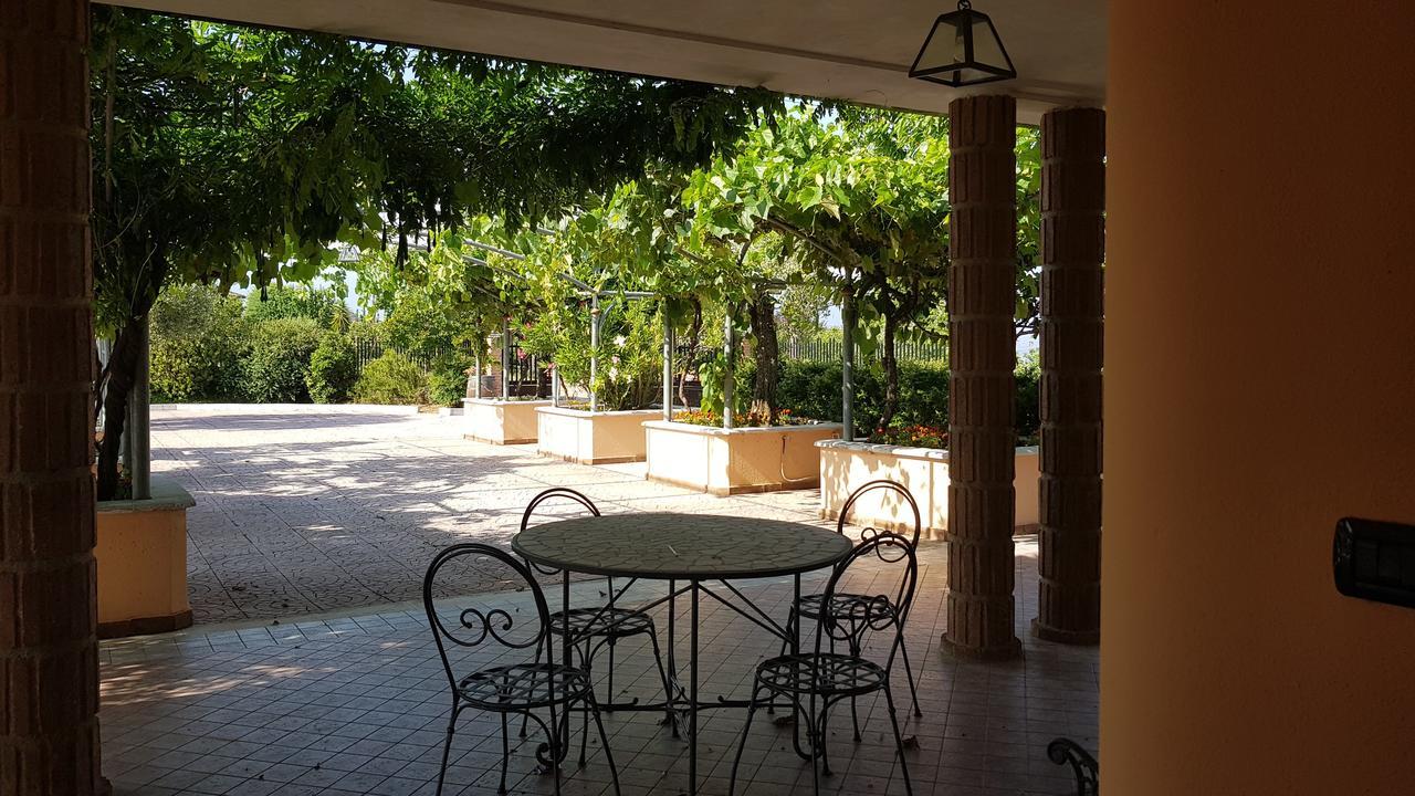 Lisandro Wine Resort Apartments Caserta Castel Campagnano Екстериор снимка